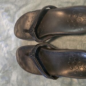 Black Flip Flop Sandals